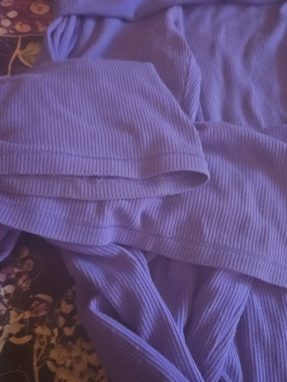 Skims Purple Lounge Set - Picture 4 of 9